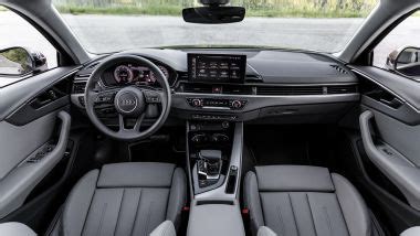 Interni Audi A4 Avant con sistema di navigazione