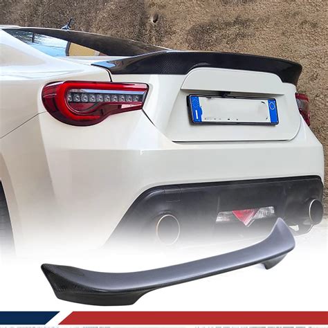 Schema posteriore Toyota GT86 con spoiler