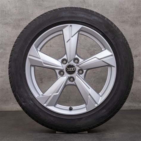 Audi A6 esterni con cerchi sportivi