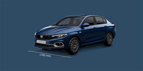Vista laterale di una Fiat Tipo 4 porte