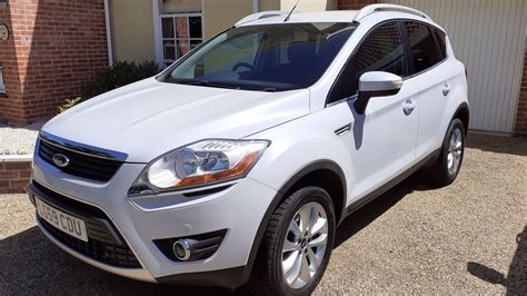 Ford Kuga 2009 esterno