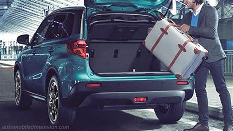 Suzuki Vitara bagagliaio aperto