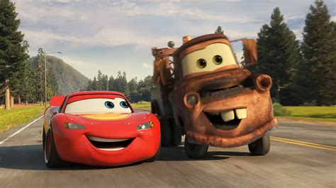 Saetta McQueen, Cricchetto e Sally Carrera in una scena di Radiator Springs