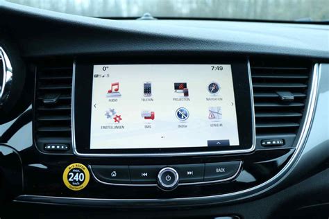 Opel Mokka infotainment system