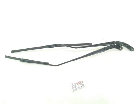schema tecnico bracci tergicristallo Renault Captur