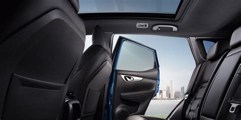 Interni Nissan Qashqai con tetto panoramico