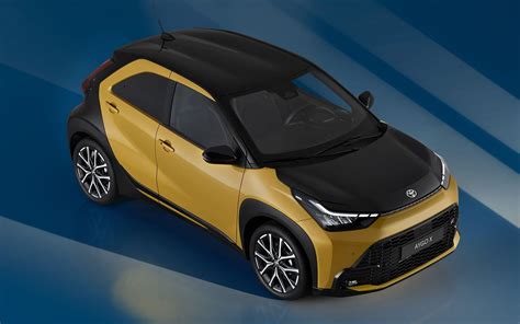 Toyota Aygo in primo piano con dettagli sui componenti