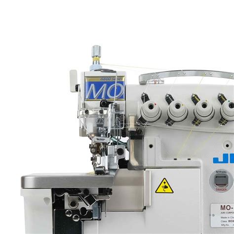 Dettaglio del pannello di controllo della JUKI MO 6814