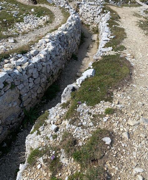 Ricostruzione delle trincee del Monte Calisio