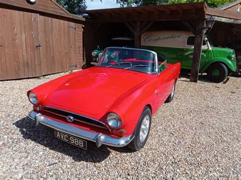Evoluzione della Sunbeam Alpine attraverso le diverse serie