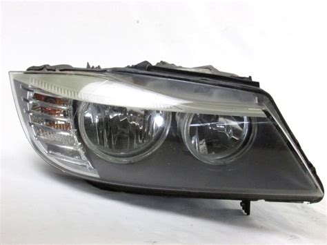 Fanale BMW E90 con problema di opacizzazione