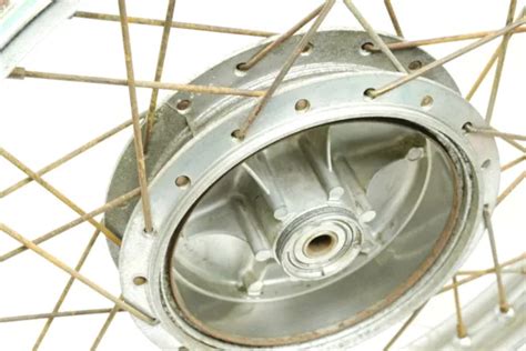Esploso di un cerchione anteriore Yamaha