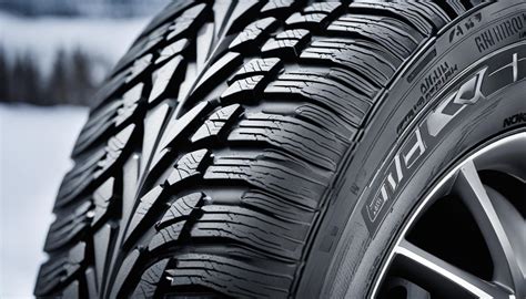 Nokian WR SUV 4 su strada innevata