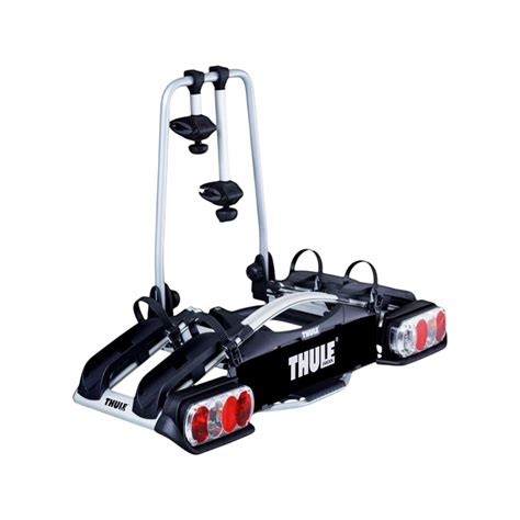 Portabici Thule da bagagliaio su SUV