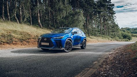 Piattaforma GA-K della Lexus NX