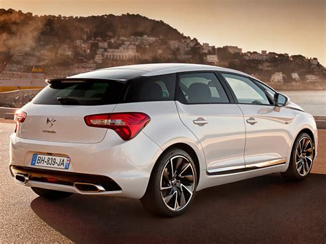 DS5 Hybrid in officina