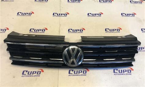 Volkswagen Tiguan con griglia anteriore cromata