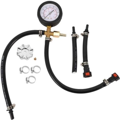 Manometro collegato a un sistema di iniezione del carburante per testare la pressione