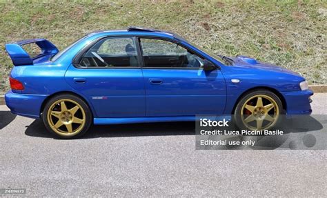 Subaru Impreza SW Navi vista laterale