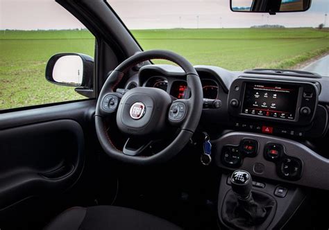 Interni Fiat Panda Hybrid