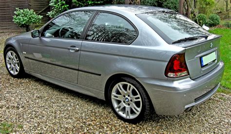 Deflettori d'aria installati su BMW 318 Compact E46