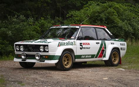 Una Fiat 131 Abarth in un rally