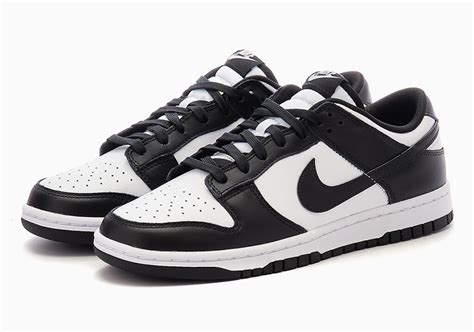Nike Dunk Low Panda colorway