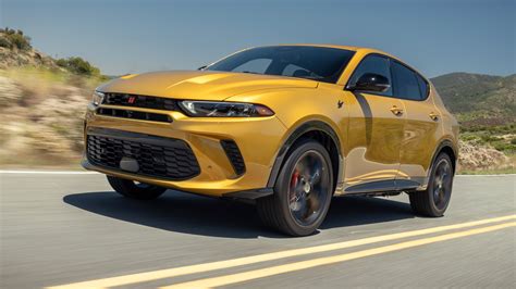 Dettaglio frontale Dodge Hornet