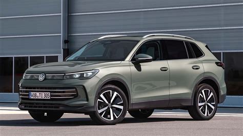Volkswagen Tiguan con indicazione del motore e del turbocompressore