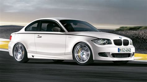 Immagine di una BMW Serie 1 Coupé (E82) o Serie 3 Coupé (E92) del 2010