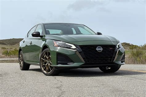 Nissan Altima prima generazione