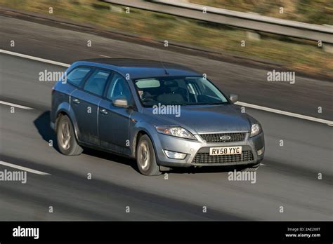 Ford Mondeo in movimento