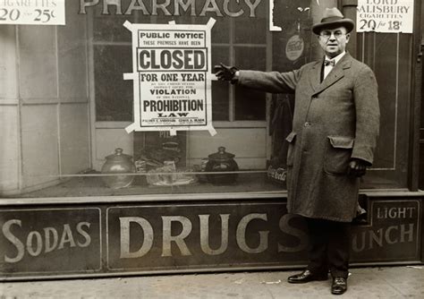 Immagine storica di Avenida Revolución durante il proibizionismo