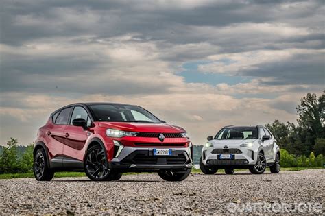 Renault Captur e Toyota Yaris Cross a confronto
