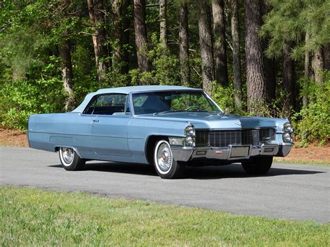 Cadillac Coupe de Ville 1965