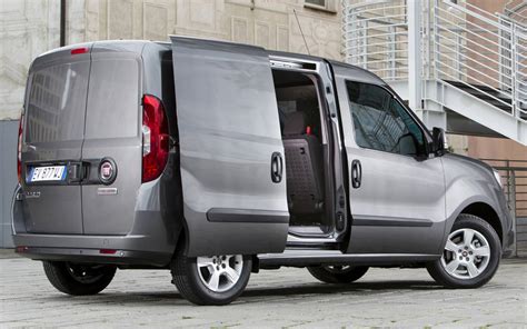 Fiat Doblò in versione autocarro per trasporto merci