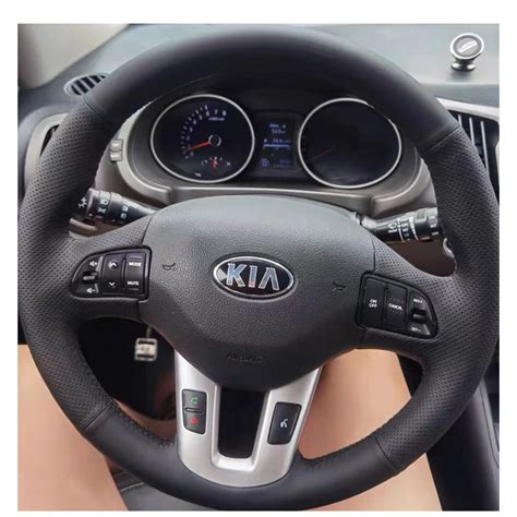 Volante Kia Ceed con comandi