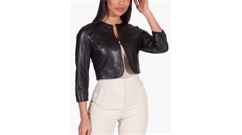 Dettaglio pelle perforata su gilet