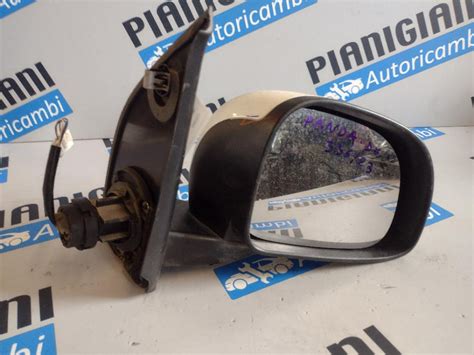Coppia di copricalotte grigie opache su specchietto Fiat Panda 4x4