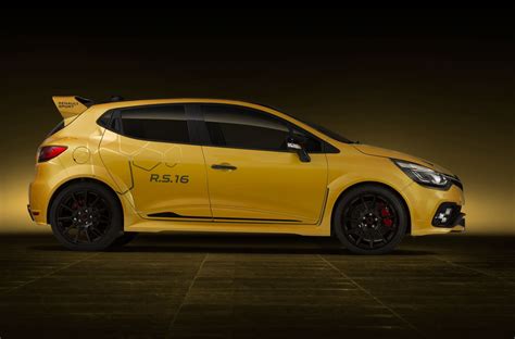 Renault Clio RS Trophy in pista