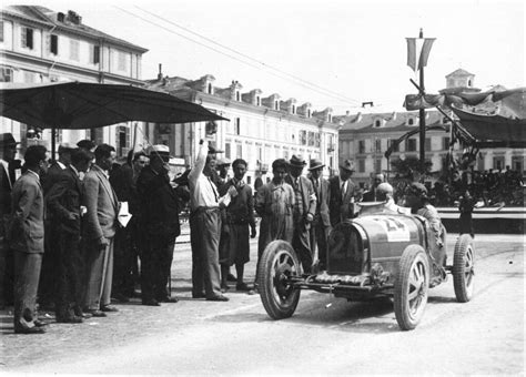 Prima pubblicità automobilistica storica