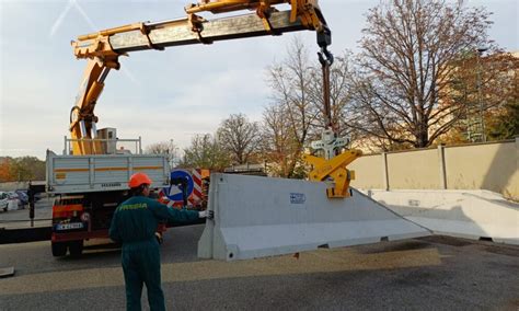 Veicolo silenzioso in centro città