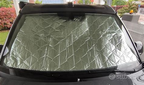 VW Multivan con oscuranti termici esterni installati