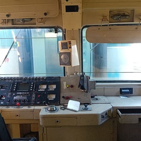 Interno di un bagagliaio con ufficio del capotreno