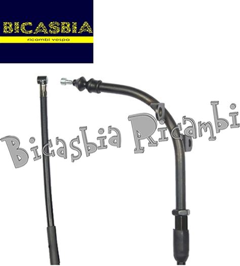 Dettaglio regolazione cavo frizione su Yamaha XT 600