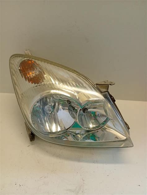 Toyota Corolla Verso 2002 faro anteriore