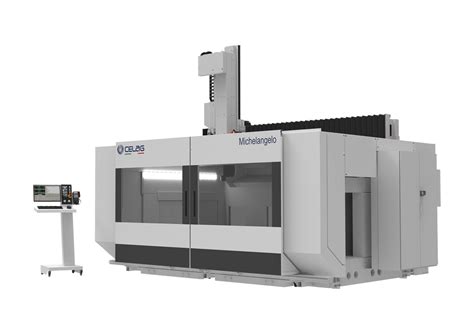 Centro di lavoro CNC a 5 assi in funzione