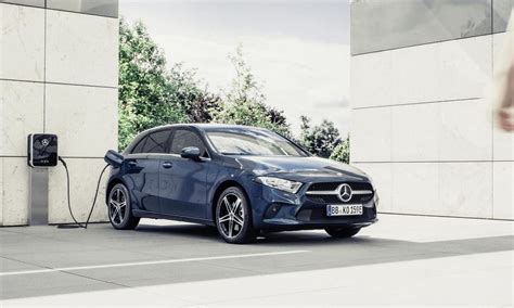 Mercedes-Benz veicoli ibridi plug-in diesel