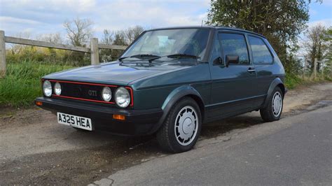 Dettaglio della carrozzeria Golf GTI 1983 verde Lhasa