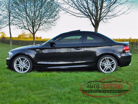 BMW Serie 1 Coupé E82 120d di profilo